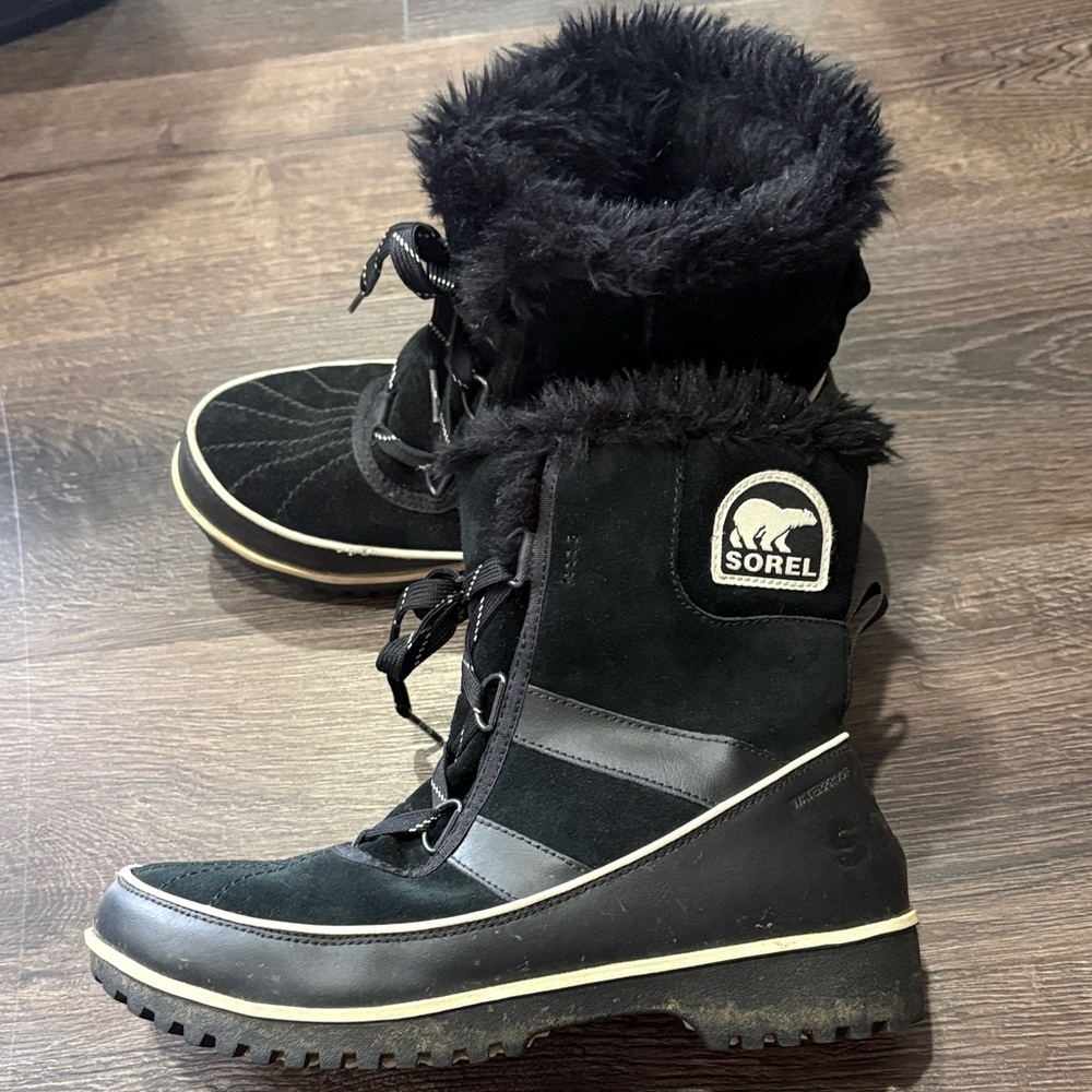 Sorel Women's Black Fur-Lined Winter Boots